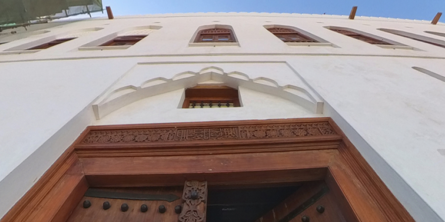 Reflecting the mission of the National Museum of Oman to preserve and showcase the Sultanate’s cultural heritage for present and future generations, a joint initiative with ICCROM’s Regional Centre in Sharjah has reached a key milestone. This achievement is the result of close collaboration and shared commitment, highlighting the power of partnership in safeguarding heritage. 